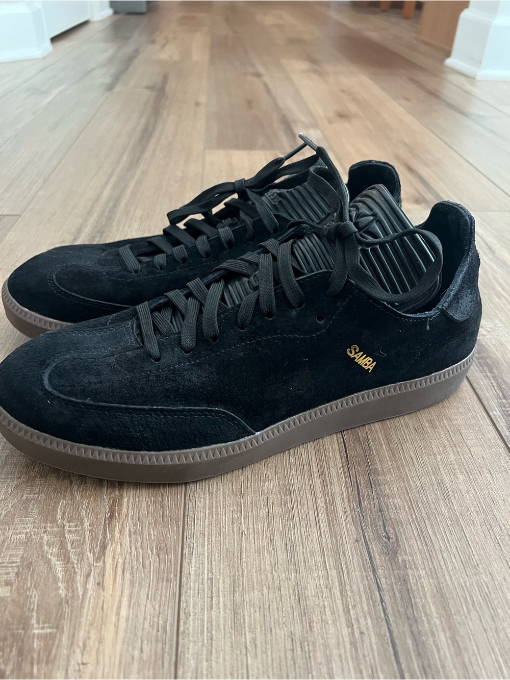 Adidas Samba OG Men’s Size 9.5 Black Suede/Gold Lettering/ Gum Outsole